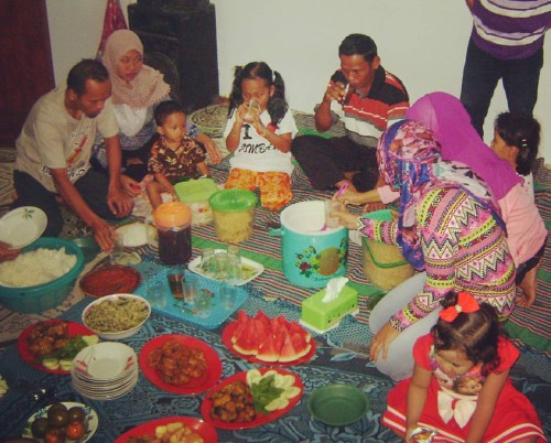 Buka Puasa Bersama Keluarga Besar Bani Karso tahun 2016 di Jombang