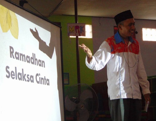 Buka Puasa Ramadhan bersama Kelompok Sahabat Rainbow di PAUD Ar-Rahman Jombang tahun 2016