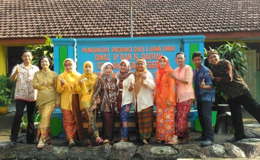 Perayaan Hari Kartini Tahun 2018 oleh Guru-guru SDN Latsari Kecamatan Mojowarno Kabupaten Jombang