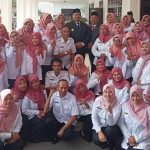Pengambilan Sumpah dan Penyerahan SK Pengangkatan PPPK Tahap 1 di Pendopo Kabupaten Jombang, 2 Mei 2...