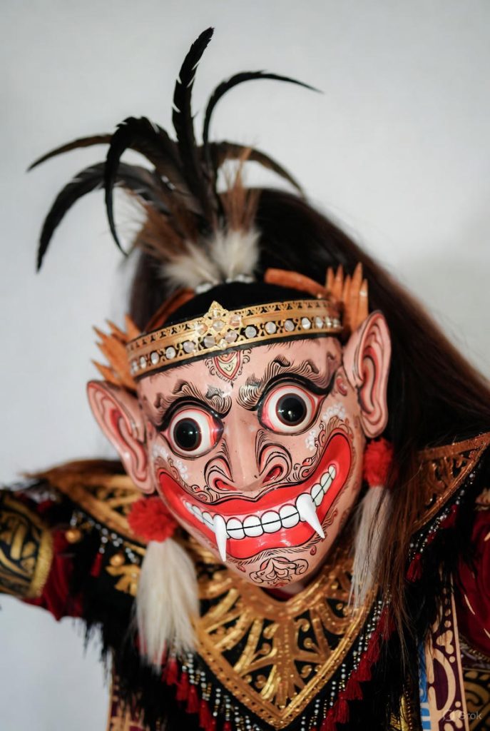 Kesenian Tari Topeng Kaliwungu dari Kabupaten Lumajang Jawa Timur (2)