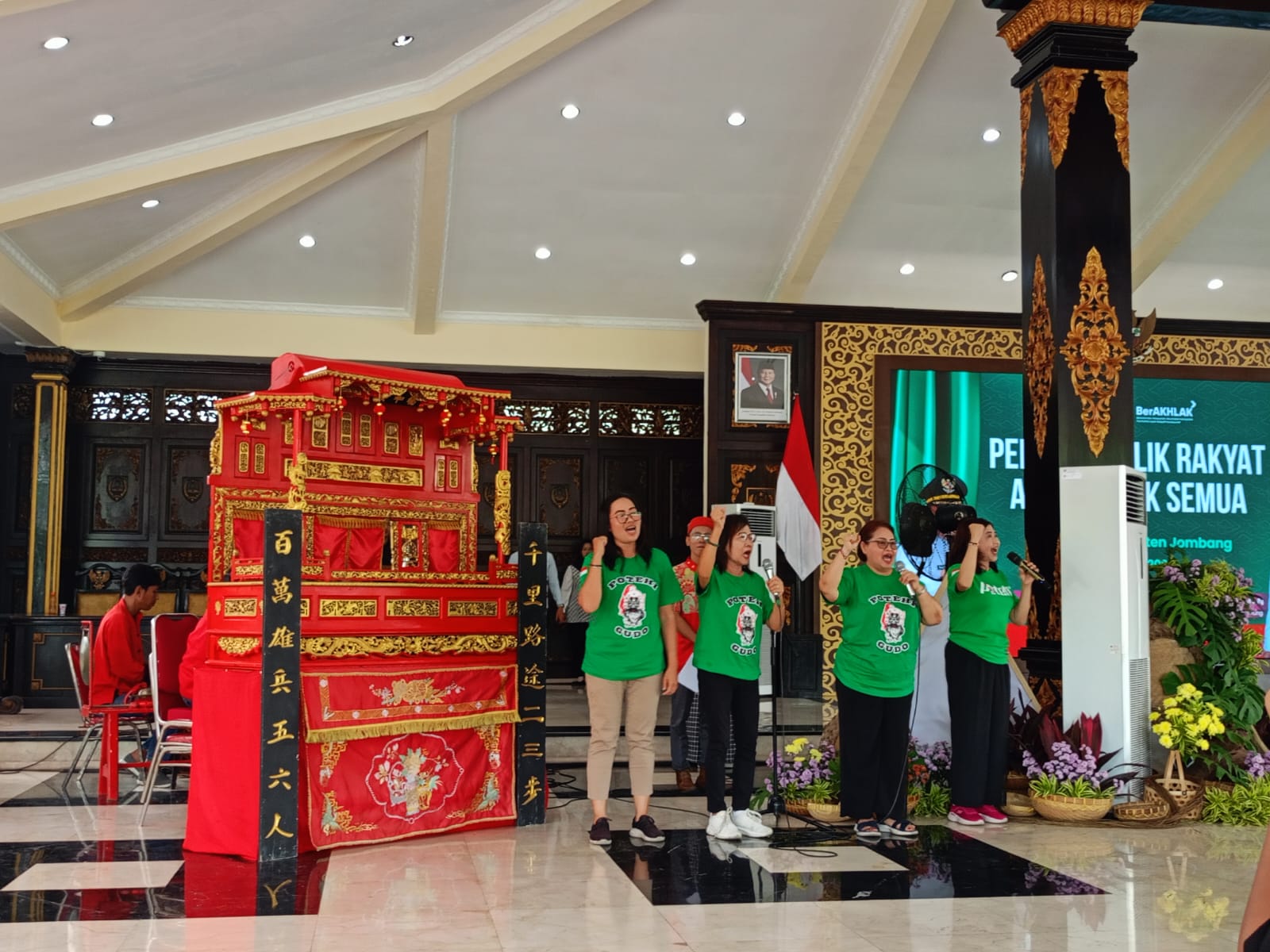 Wayang Potehi Gudi di Pendopo Milik Rakyat, Abah Untuk Semua Membangun Kedekatan Pemerintah dan Masyarakat di Kabupaten Jombang
