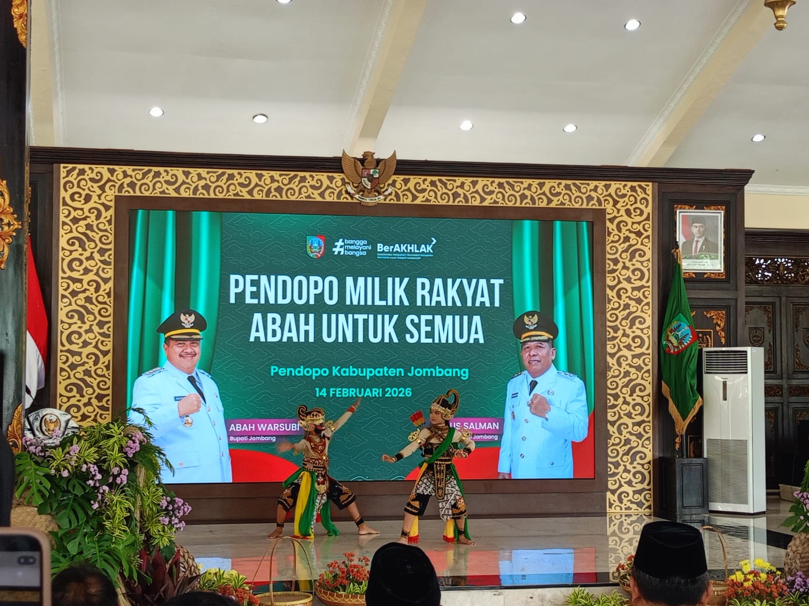 Tari Bambangan Cakil SDN Gempollegundi Gudo Pendopo Milik Rakyat, Abah Untuk Semua Membangun Kedekatan Pemerintah dan Masyarakat di Kabupaten Jombang